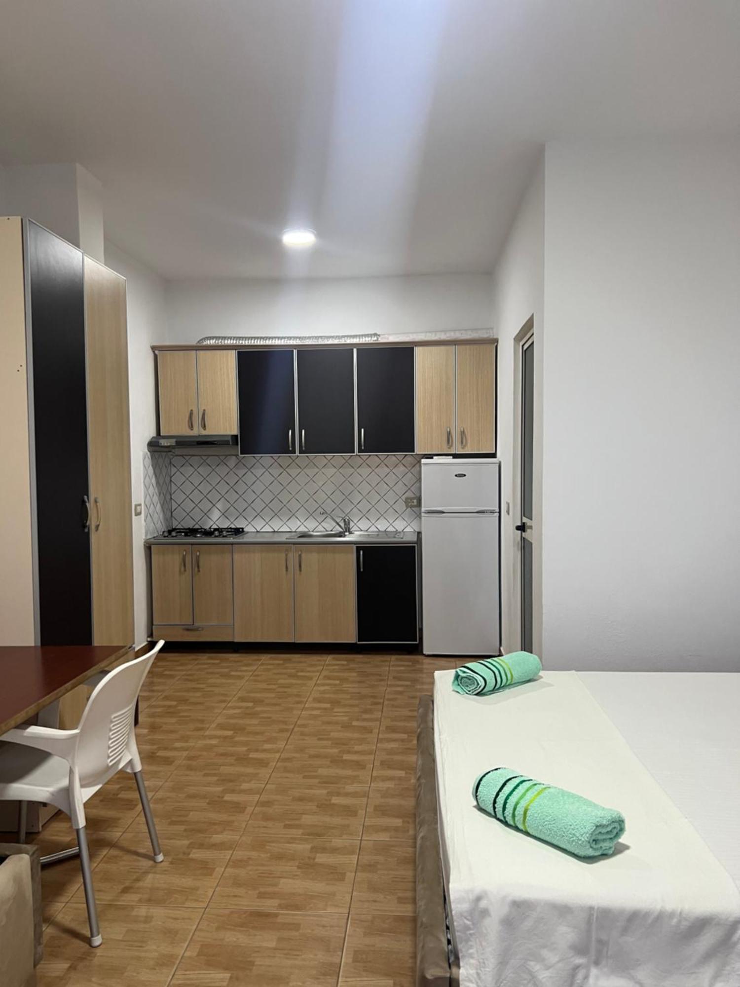 Guesthouse Cami Durrës 外观 照片